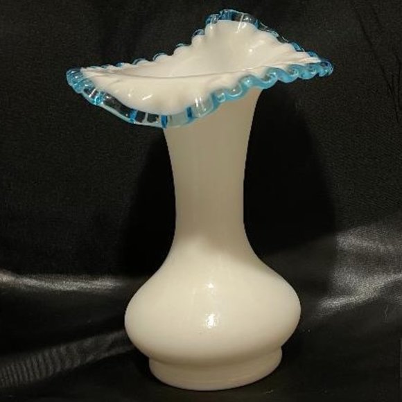 AQUA CREST MILK GLASS JACK IN PULPIT RUFFLE RIM VASE (VINTAGE FENTON PRE-LOGO ?) - Picture 7 of 16